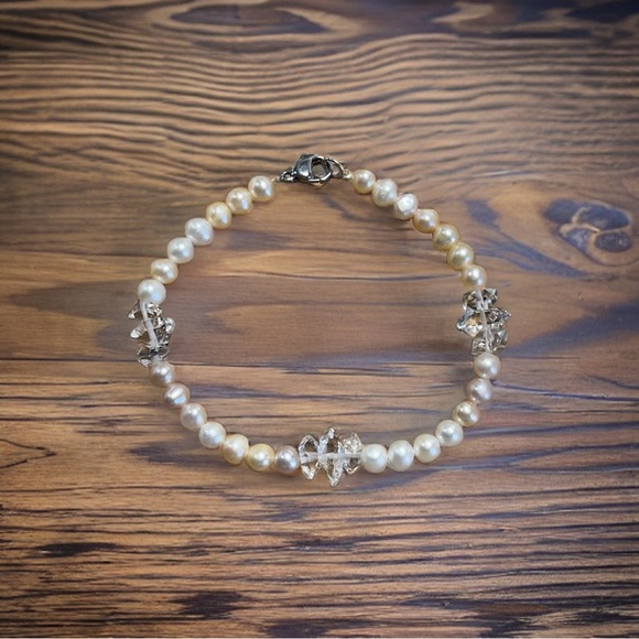 Hand Made Diamond Freshwater Pearl Bracelet - Picture 7 of 7